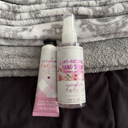 Bath & Body Works Gingham Gorgeous Hand Sanitizer + Hand Cream 