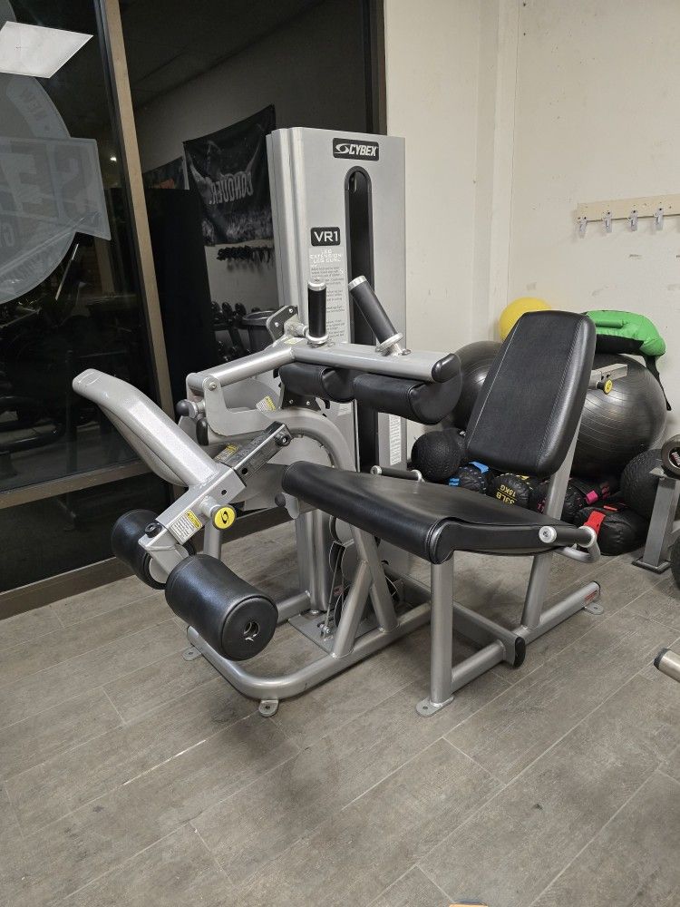 Cybex Vr1 Commercial Gym Equipment Exercise Fitness Dual Leg Extension/Leg Curl