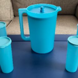 Tupperware Set
