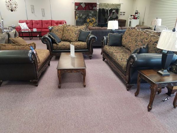 New Serta Sofa And Loveseat With Wood Trim For In Winston M Nc Offerup