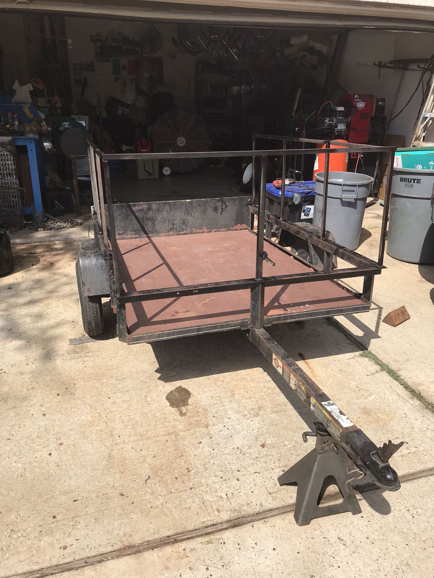 Utility trailer. 4’x 6’.