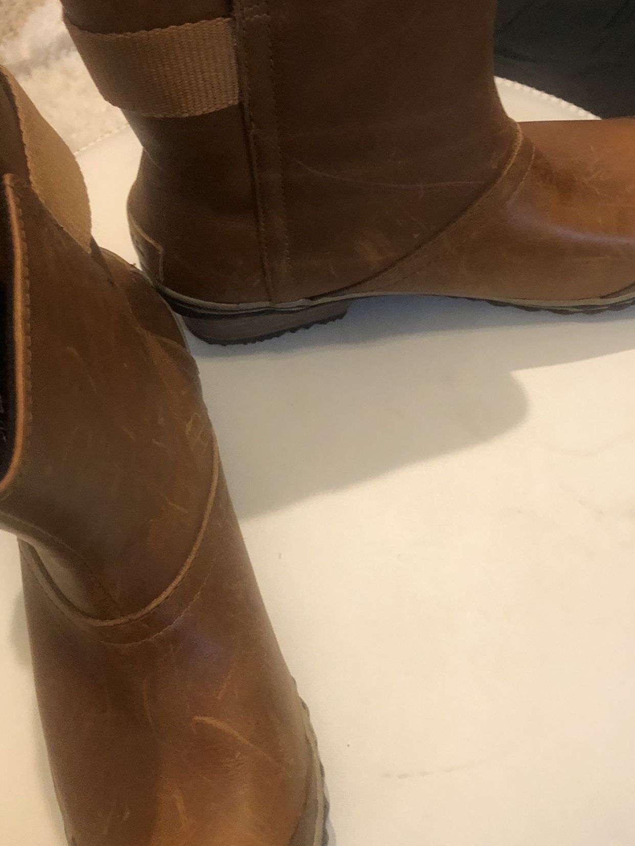 Sorel Women’s Boots Size 7 ( Short Ones )