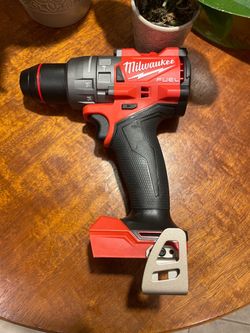 Milwaukee 1/2” Impact Driver M18 FUEL (Tool Only Solo Herramienta) $105 Firm-Firme