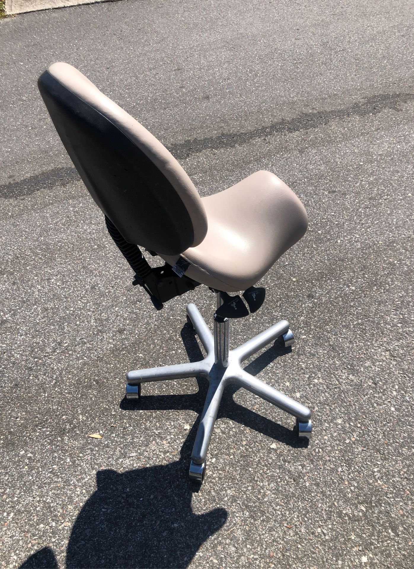 Dental hygienist chair for Sale in St. Petersburg, FL OfferUp