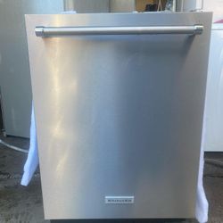 Dishwasher And Stove 