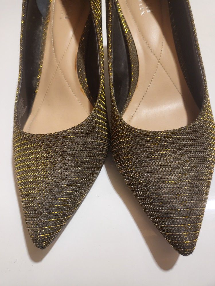 Alfani Dark Gold 3 Inch Heels- Size 8