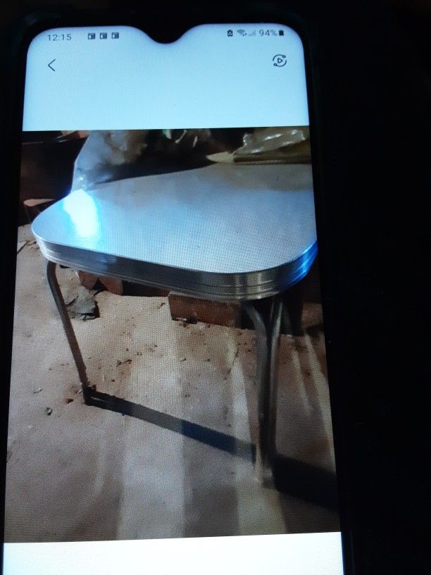 Vintage Retro Table w/Chrome Legs