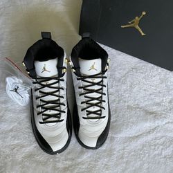 Air Jordan 12 Retro ‘Royalty Taxi’  