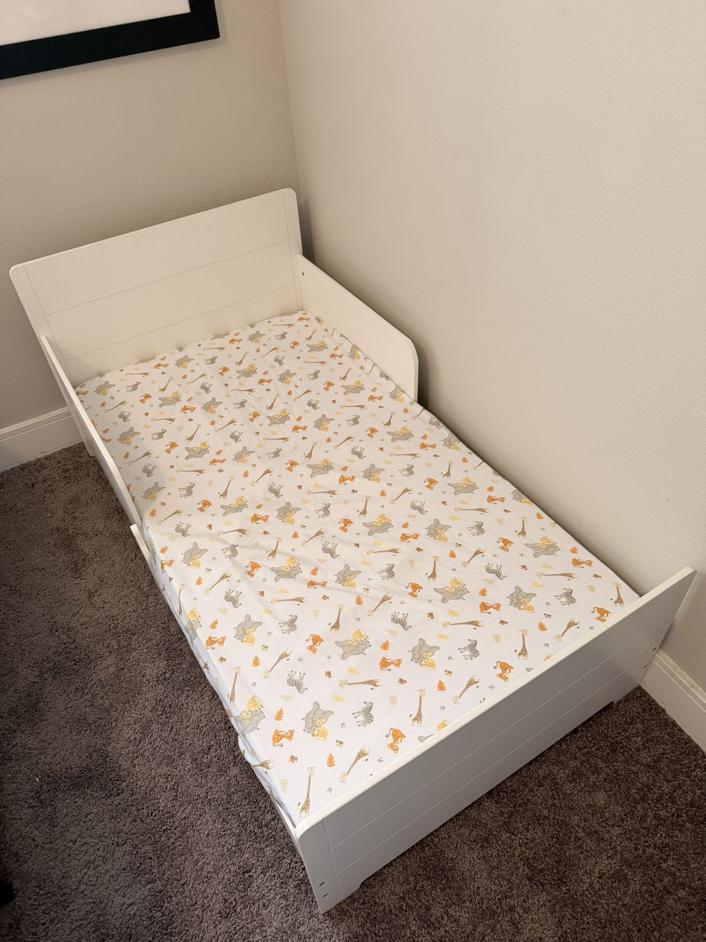 TODDLER BED FOR SALE