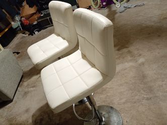 Bar stool