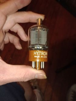 HYTRON  5516  VACUUM TUBE NOS