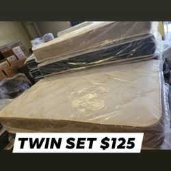 Twin Set 