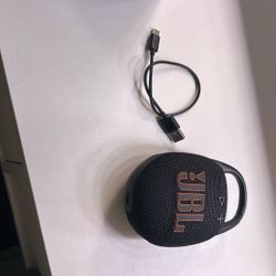 JBL Speaker Clip 5 With JBL Charger