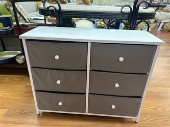 White and gray six drawer chest with fabric drawers 31.5x12x25