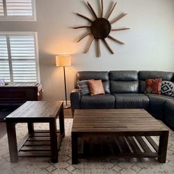 Coffee Table / Side Table 