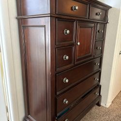 Wood dresser 