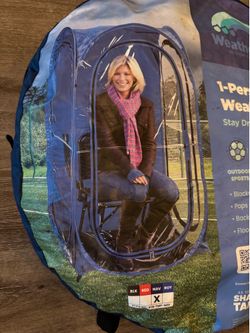 Under the Weather 1‑Person Pop‑Up WeatherPod camping or sports– Excellent Condition