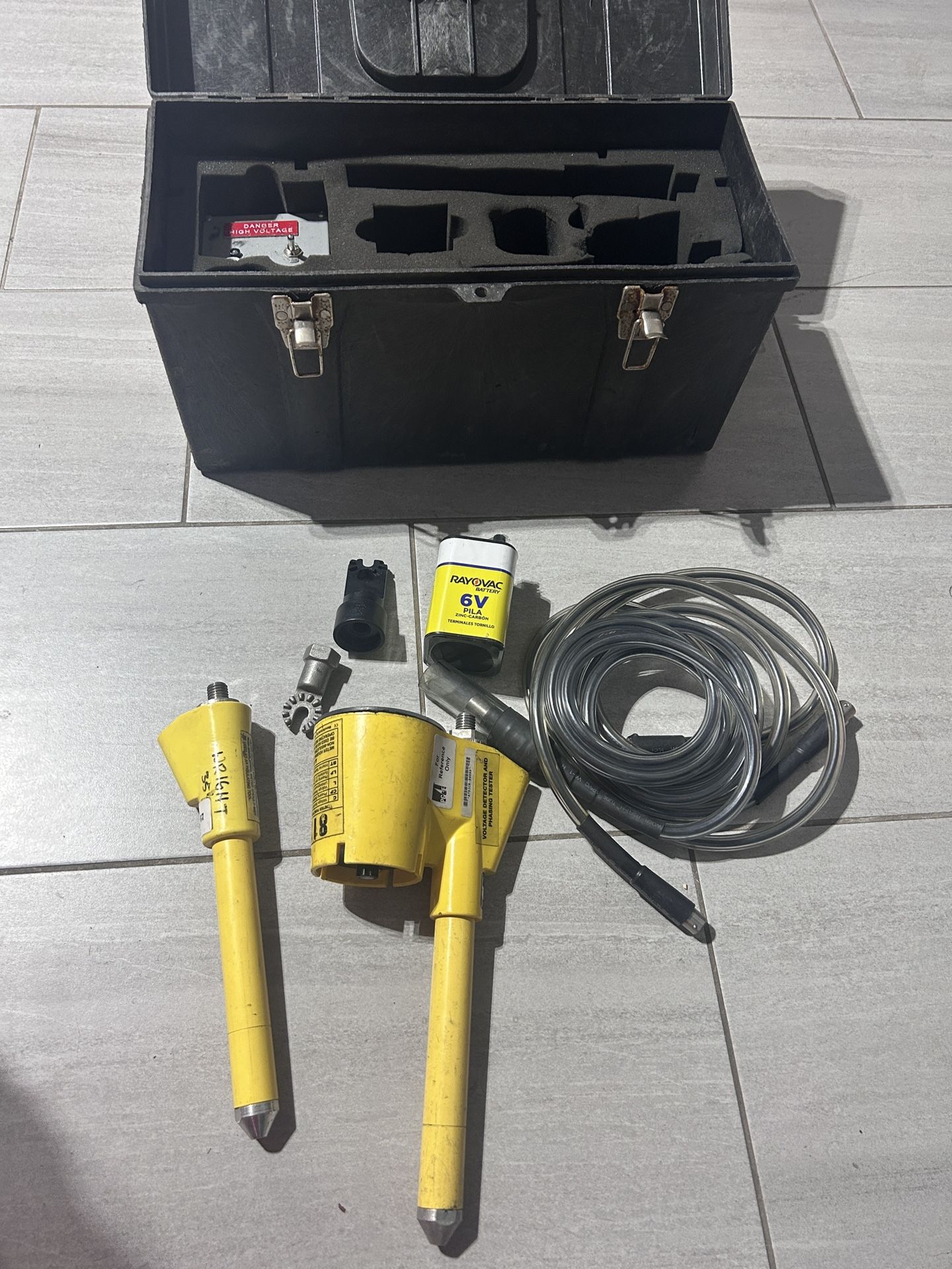 Bierer 81280 Voltage Detector And Phasing Tester