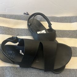 Naturalized Black Sandals Size 9 M 