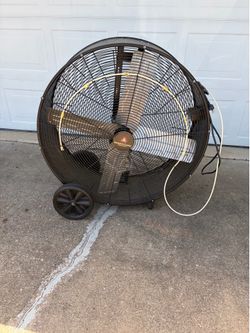 36” Barrel fan with mister