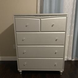 Chest 5 Drawers