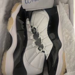 GMP Jordan 11 , Size 9