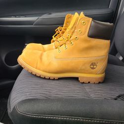 Men Timberland Boot Size 10 ( Local Pickup Only)