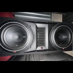 Rockford Fosgate Amp + Dual 10” Subs + Jensen CarPlay Stereo