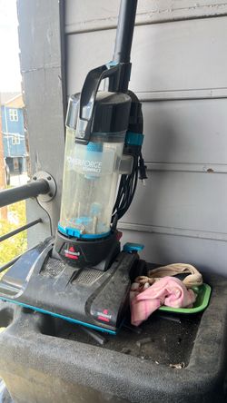 Carpet vacuum