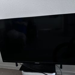 Element 43" TV