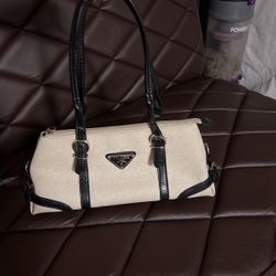 Prada Bag Brand New Barely Used Was My Wife’s 