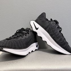 Nike Motiva Women's Size 9