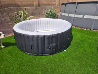 Best Way BIG Jacuzzi 6 Person Like New