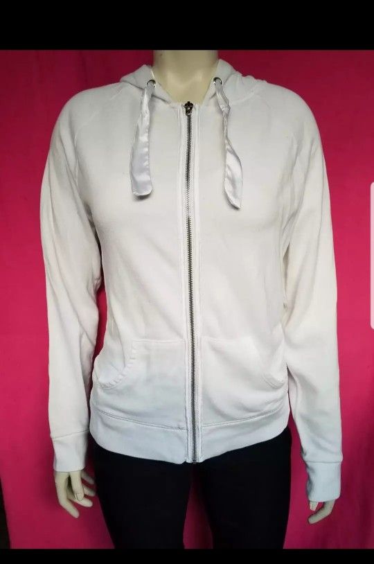 SWEATER SIZE LARGE