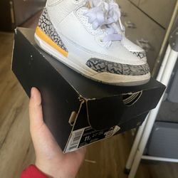 Retro 3 Laser Orange