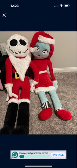 Giant plushes jack and sally