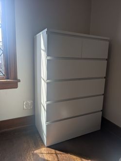 White Malm Dresser