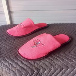 Tampa bay buccaneers Slippers size 11-12 for men