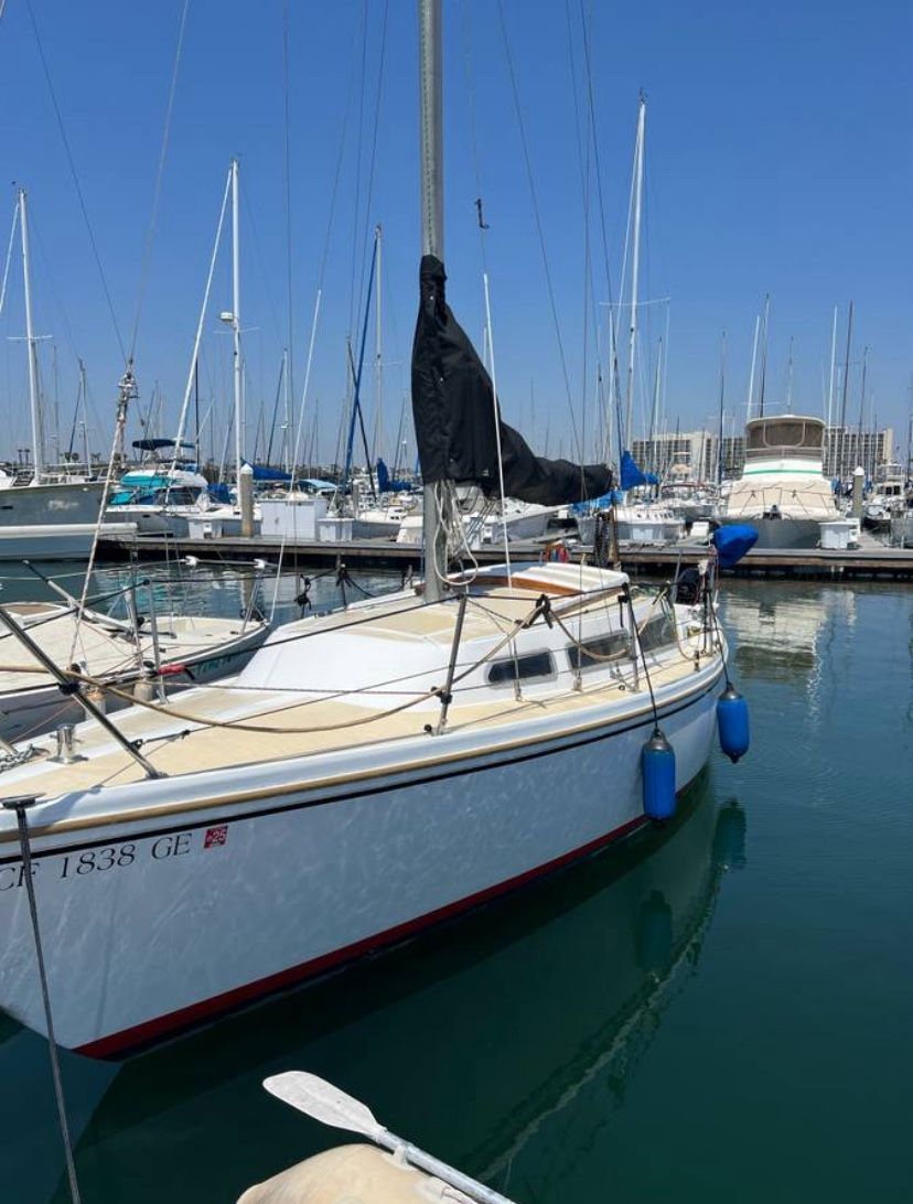 1977 Catalina 27 Sailboat 