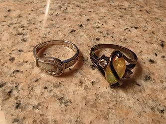 2 Rings. Size 7-8