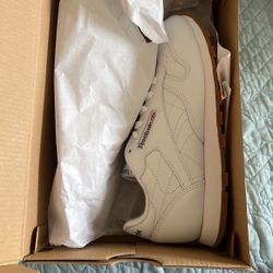 Reebok Sneakers