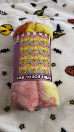 Pompom Blanket