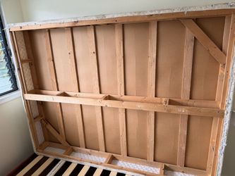 Free Box Spring QUEEN– Pickup Only