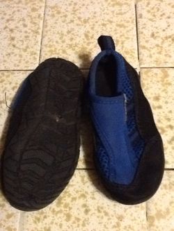 Boy watershoes