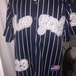 NYC legendary classic underdawg jersey size M
