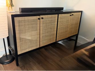 Beautiful Boho wicker/rattan door TV Stand