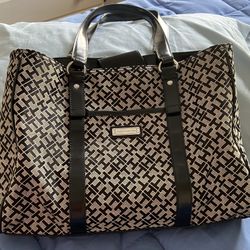 TOMMY HILFIGER MED TOTE SHOULDER BAG