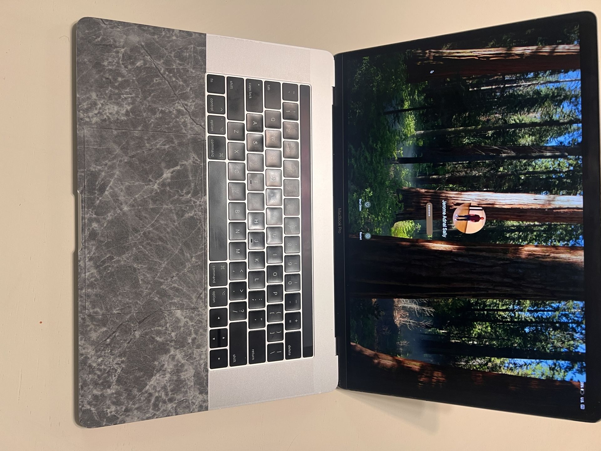 MacBook Pro 2017 TouchBar