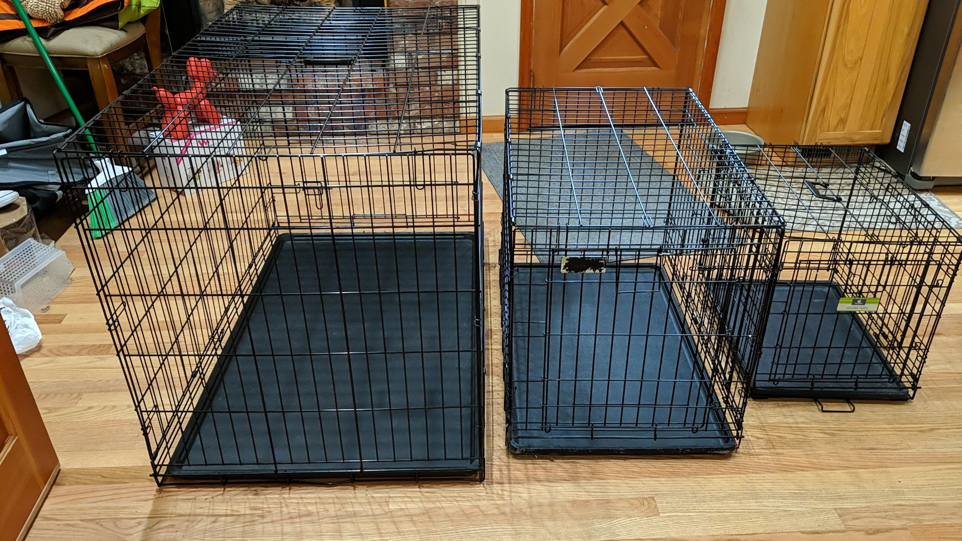 Wire dog crates from puppy to adult.