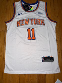 Knicks jersey white and blue